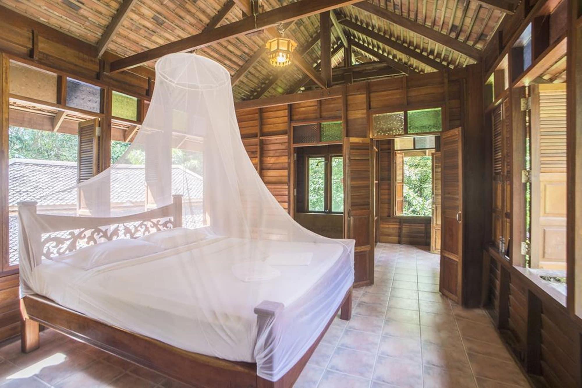 Art'S Riverview Lodge Khao Sok National Park Екстер'єр фото