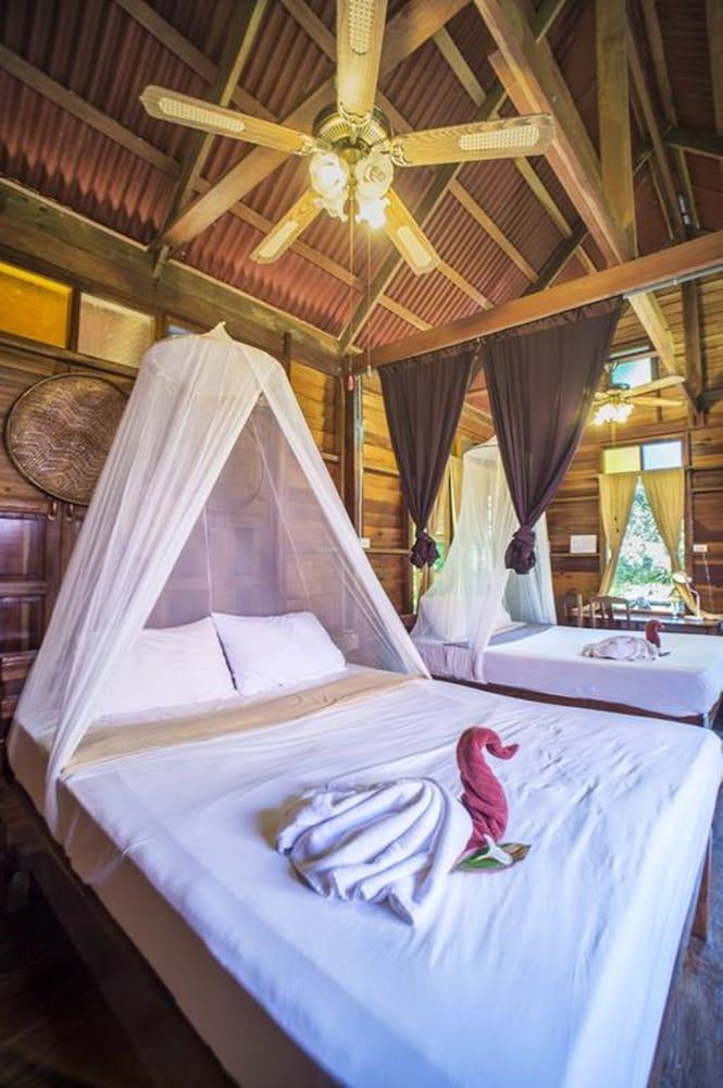 Art'S Riverview Lodge Khao Sok National Park Екстер'єр фото