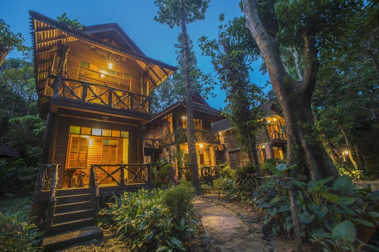 Art'S Riverview Lodge Khao Sok National Park Екстер'єр фото