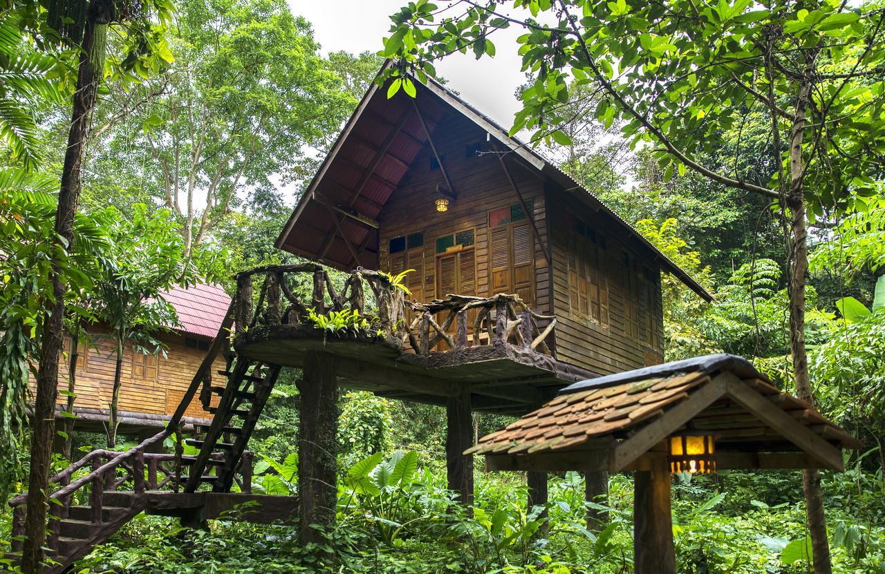 Art'S Riverview Lodge Khao Sok National Park Екстер'єр фото