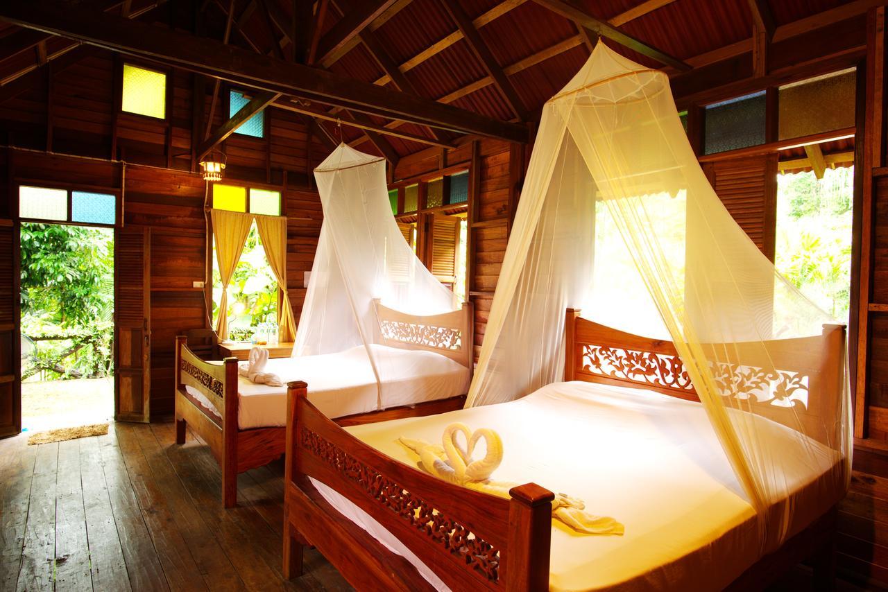 Art'S Riverview Lodge Khao Sok National Park Екстер'єр фото