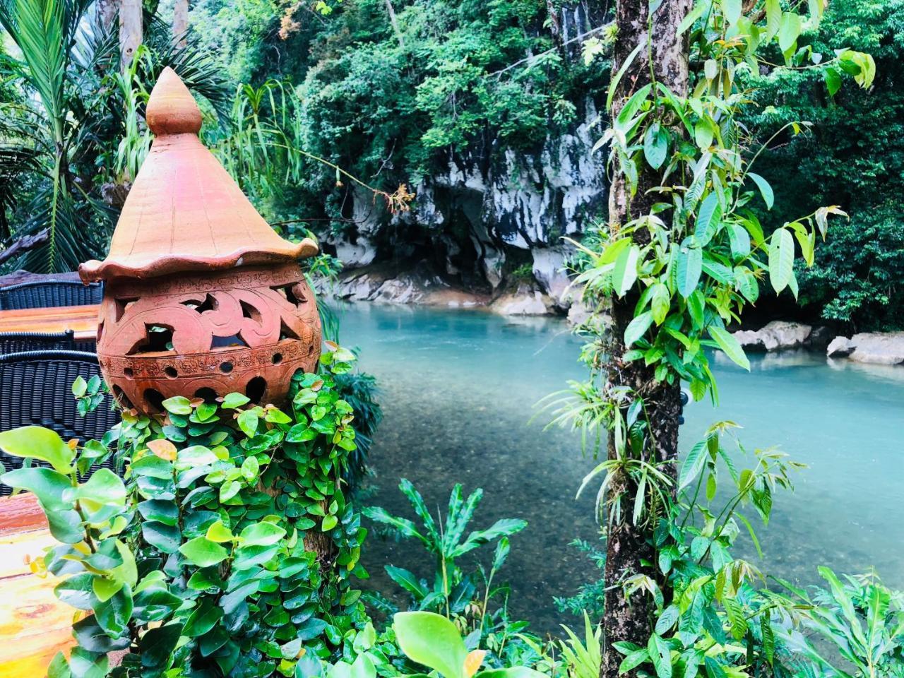 Art'S Riverview Lodge Khao Sok National Park Екстер'єр фото
